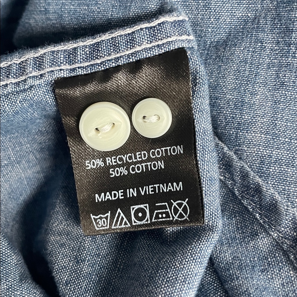 The Black Dog Celestial Chambray Button Down Shirt Classic Fit - Picture 15 of 15